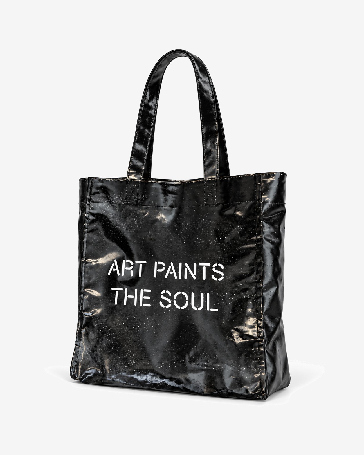 TAG 01 — Artist Shopper in Black — studio view