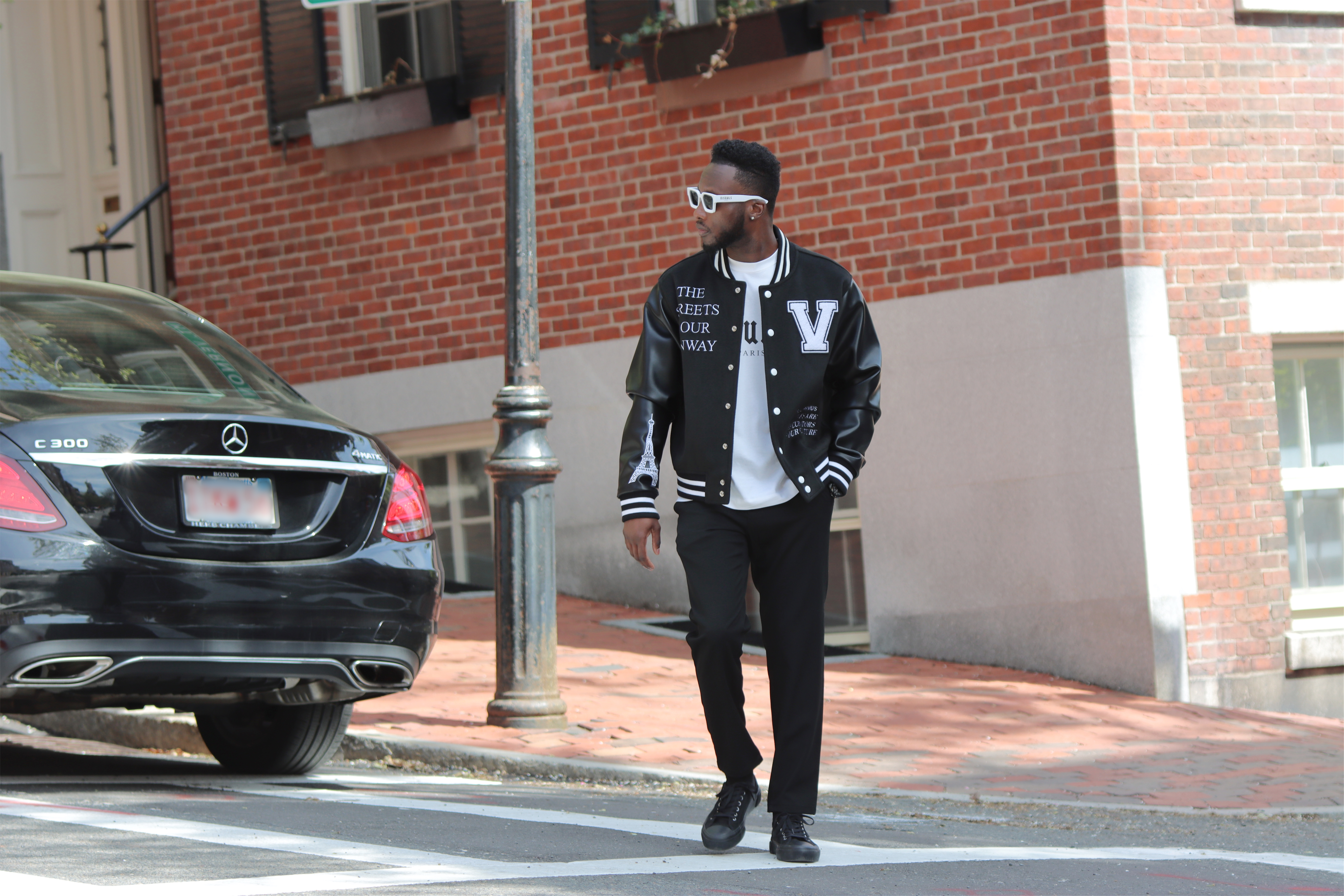 LOOK 03