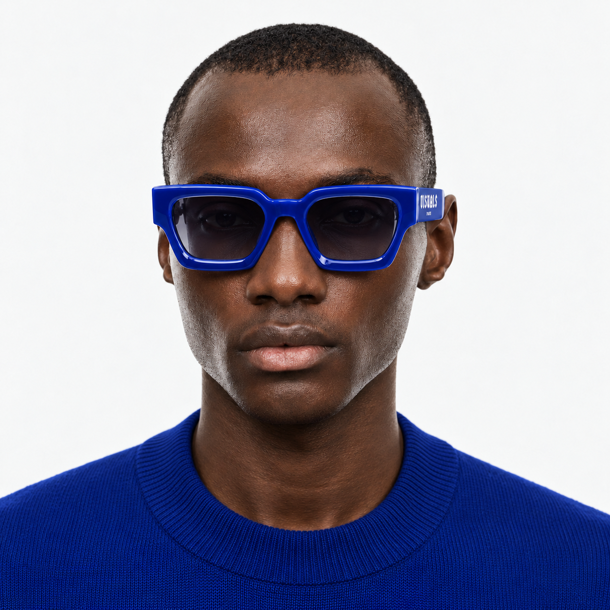 L’ANGLE 01 — Cobalt in Cobalt — worn by a model