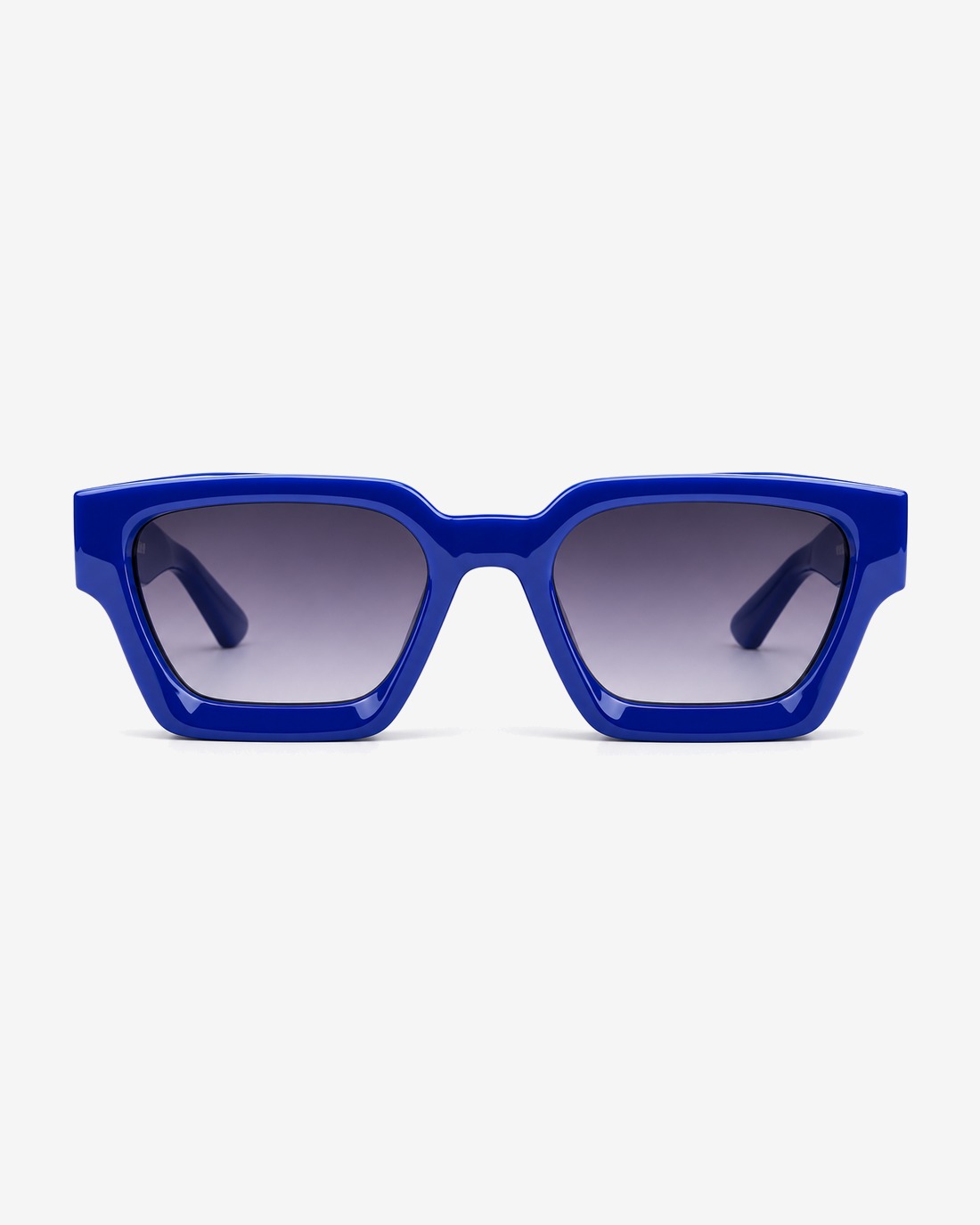 L’ANGLE 01 — Cobalt in Cobalt — studio view