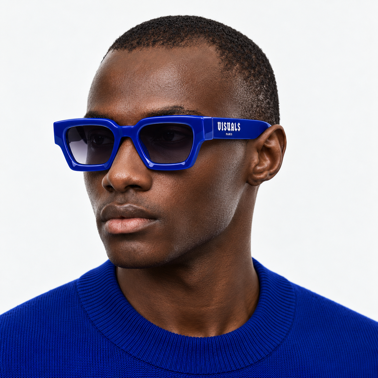 L’ANGLE 01 — Cobalt in Cobalt — worn by a model
